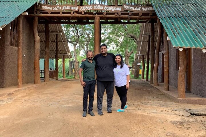 Udawalawe to Colombo Airport Departure Transfer - Photo 1 of 14